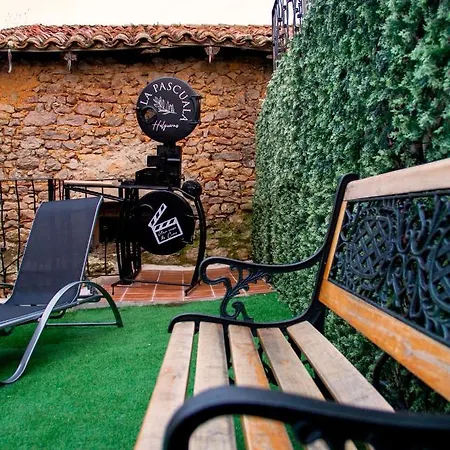 Casa La Pascuala * Helgueras